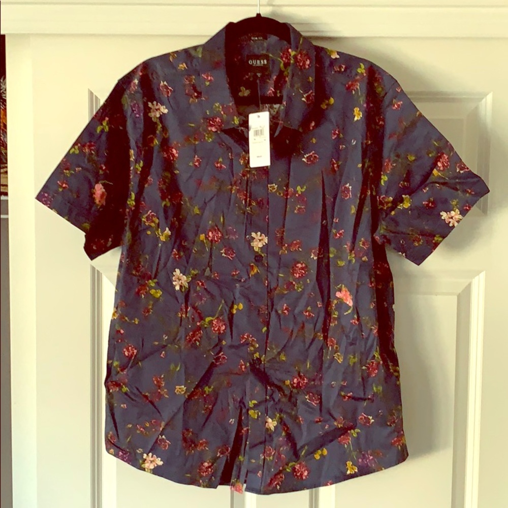Men’s short sleeve button up NEW with tags!!